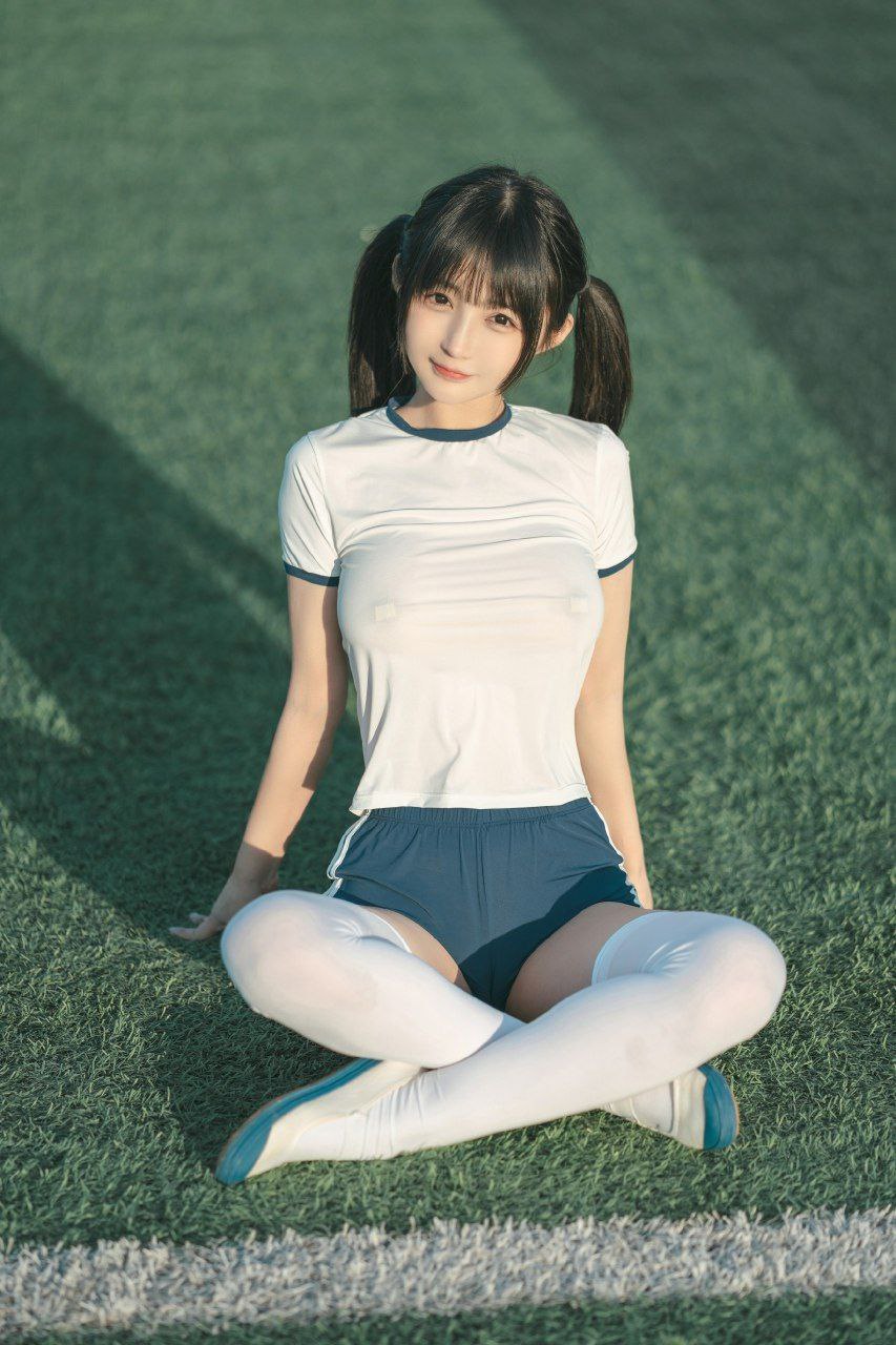 火口的两人 火口的两人